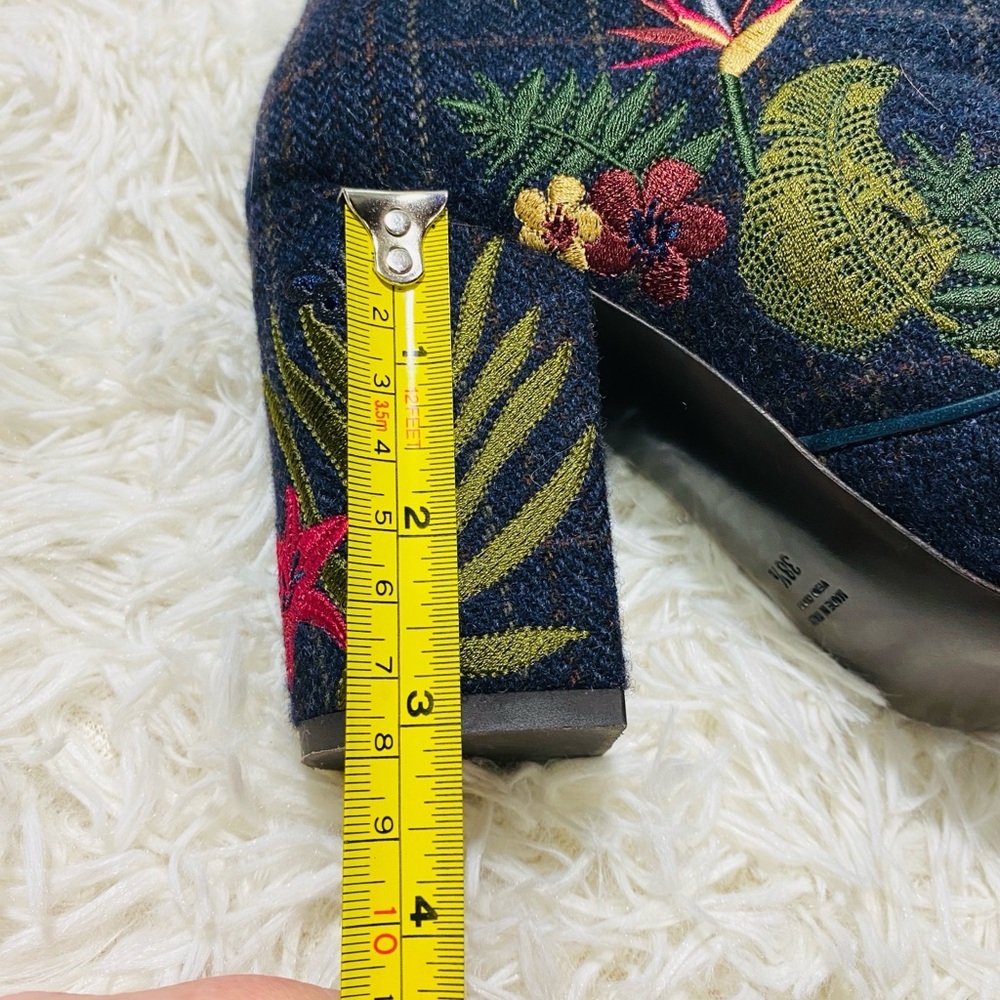 LAURENCE DACADE PARIS EMBROIDERED FLORAL ANKLE BOOTS Made in ITALY EU 38.5 7.5 - Picture 6 of 10